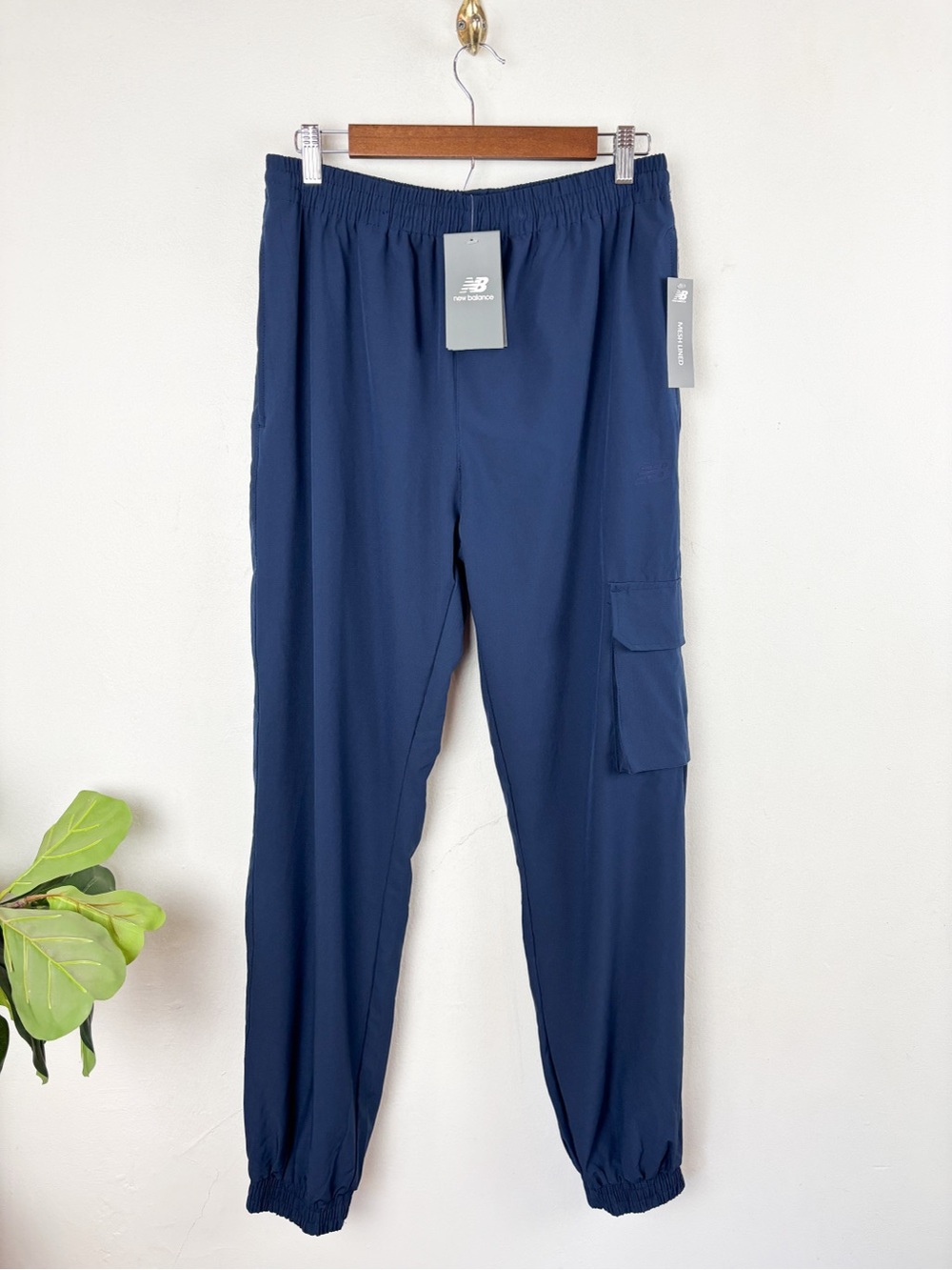 NWT New Balance Women’s Navy Blue Lined Joggers Sz L